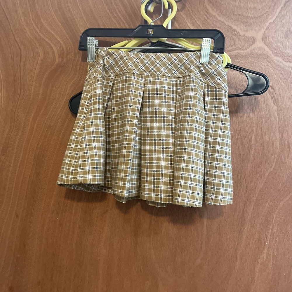 Girls size 8 Zara plaid cream checkered skirt